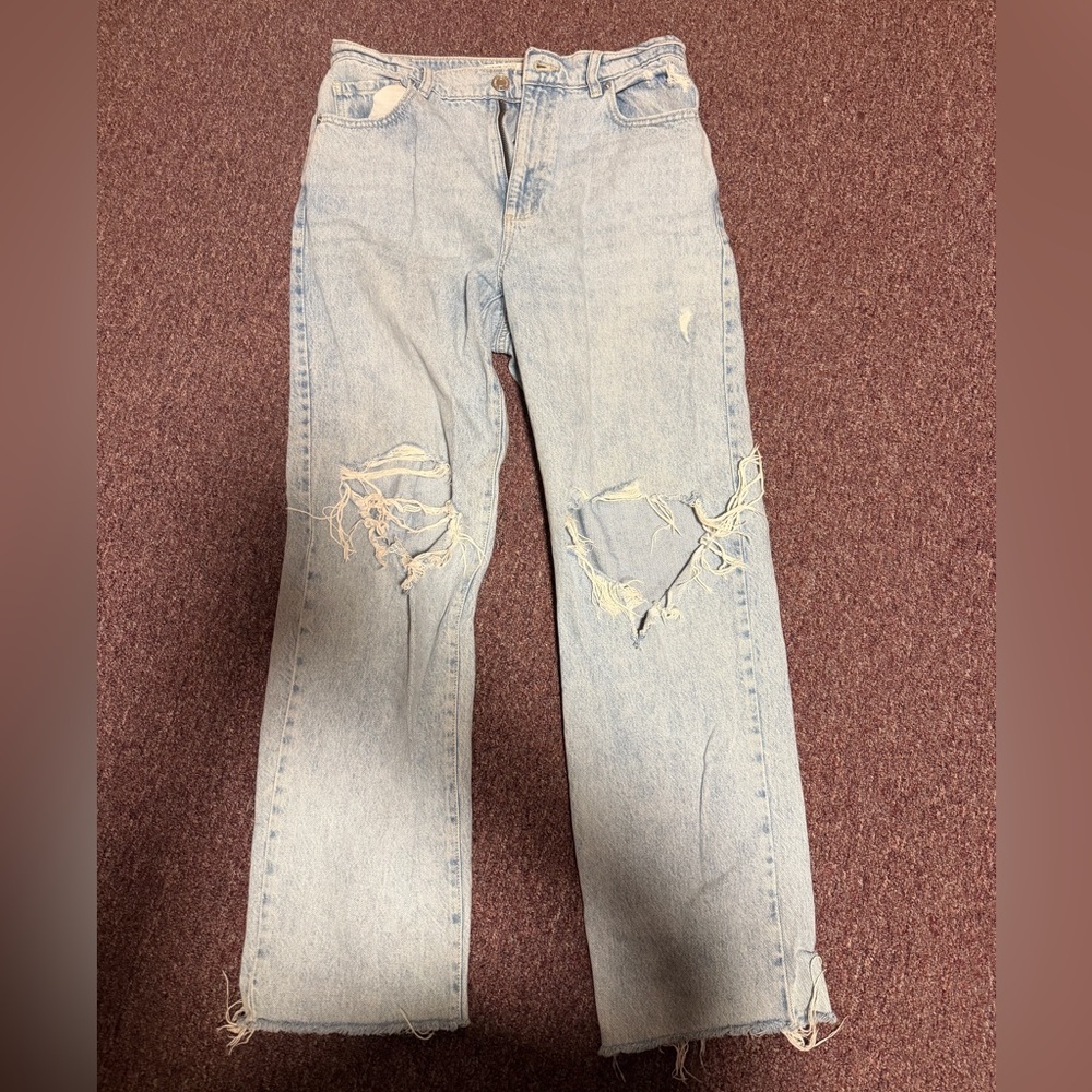 Light Wash Distressed Women's Jeans